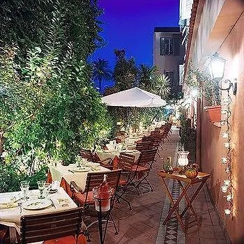 Paris Rome 3* Μεντόν