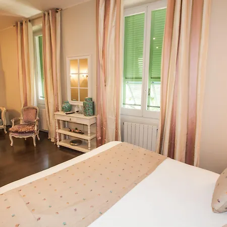 Hotel Paris Rome 3*