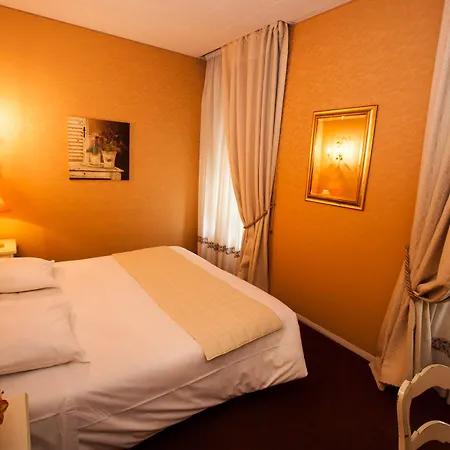 Szálloda Paris Rome 3*