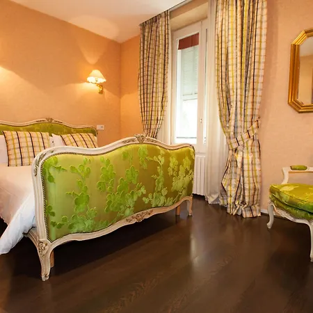 Paris Rome Hotel Menton