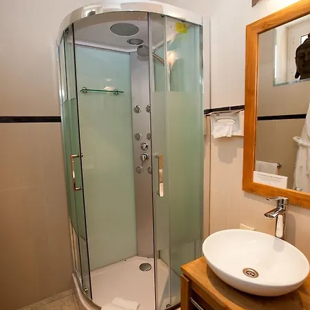 Paris Rome Szálloda 3*