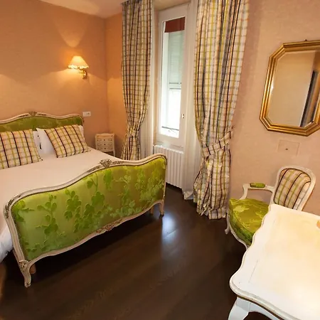 Hotel Paris Rome