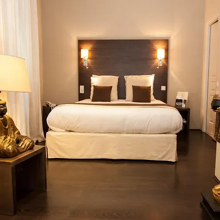 Paris Rome Hotel