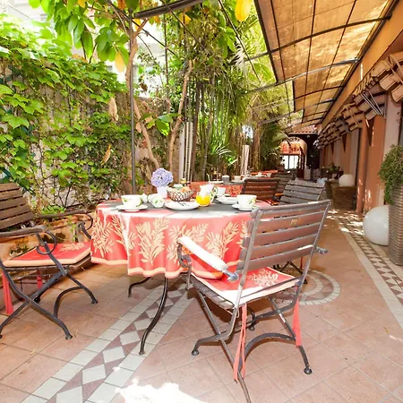 Paris Rome Hotel Menton